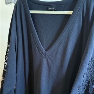 Torrid beautiful lace cutout sleeve v neck sweat shirt black. NWOT